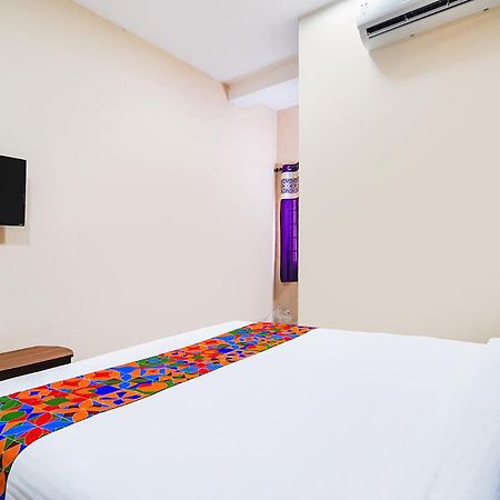 Fabexpress Uv Residency - 700M From Coimbatore International Airport Irugur Zewnętrze zdjęcie
