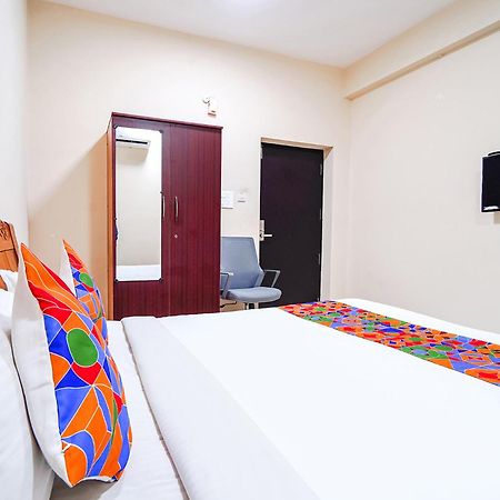 Fabexpress Uv Residency - 700M From Coimbatore International Airport Irugur Zewnętrze zdjęcie