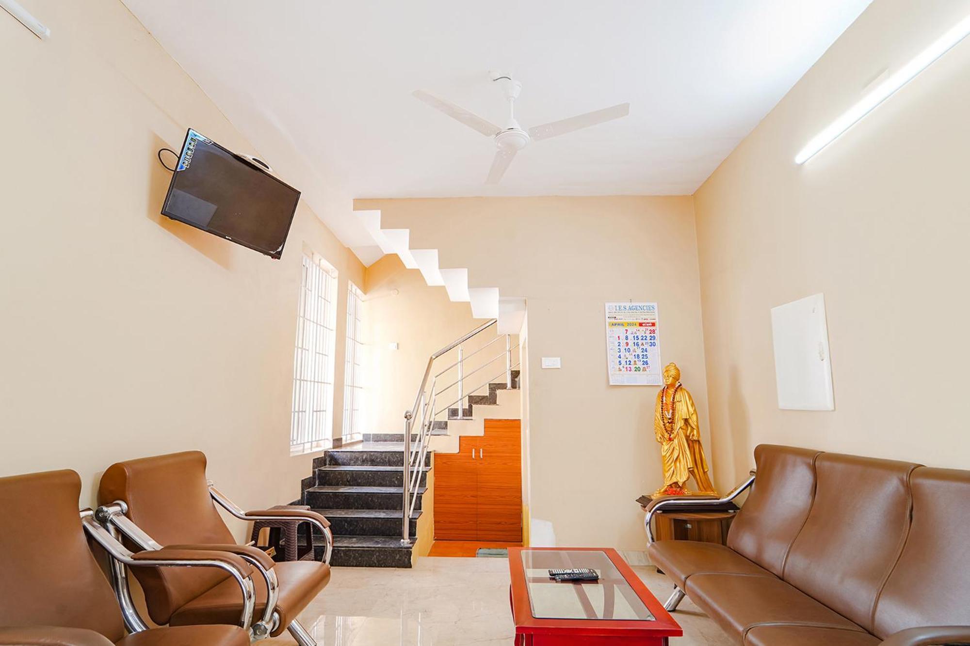 Fabexpress Uv Residency - 700M From Coimbatore International Airport Irugur Zewnętrze zdjęcie